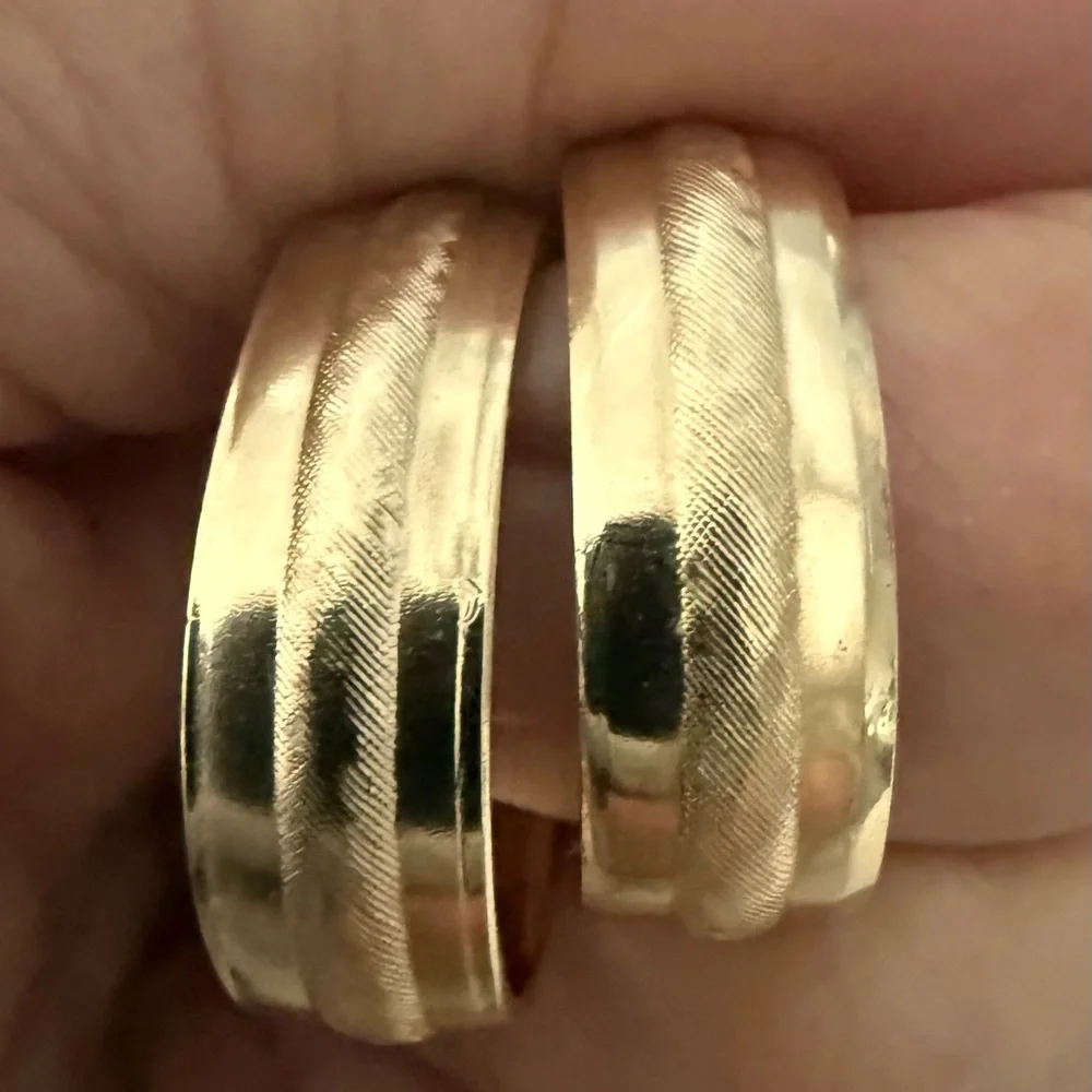 Earring bundle - Picture 11 of 11